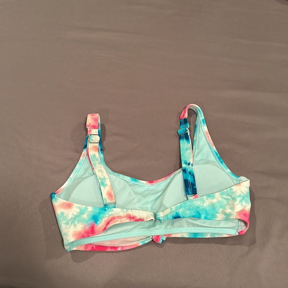 SO Scoop Neck Bikini Top - Picture 2 of 7